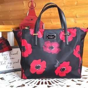 AUTHENTIC  Beautiful Wilson Road Poppy Alyse            Kate Spade Satchel